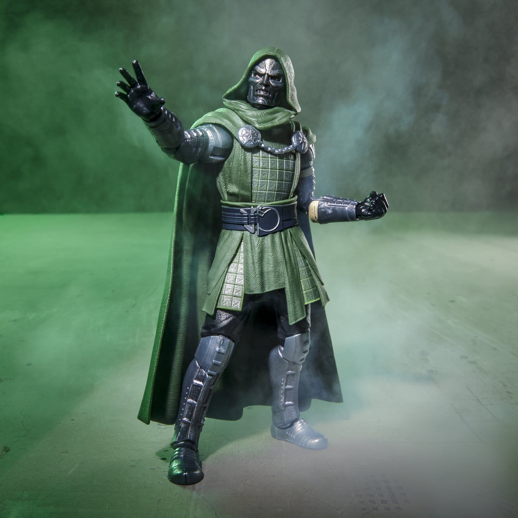 Doctor Doom | Avengers: Doomsday Marvel Legends | Actionfigur 15 cm