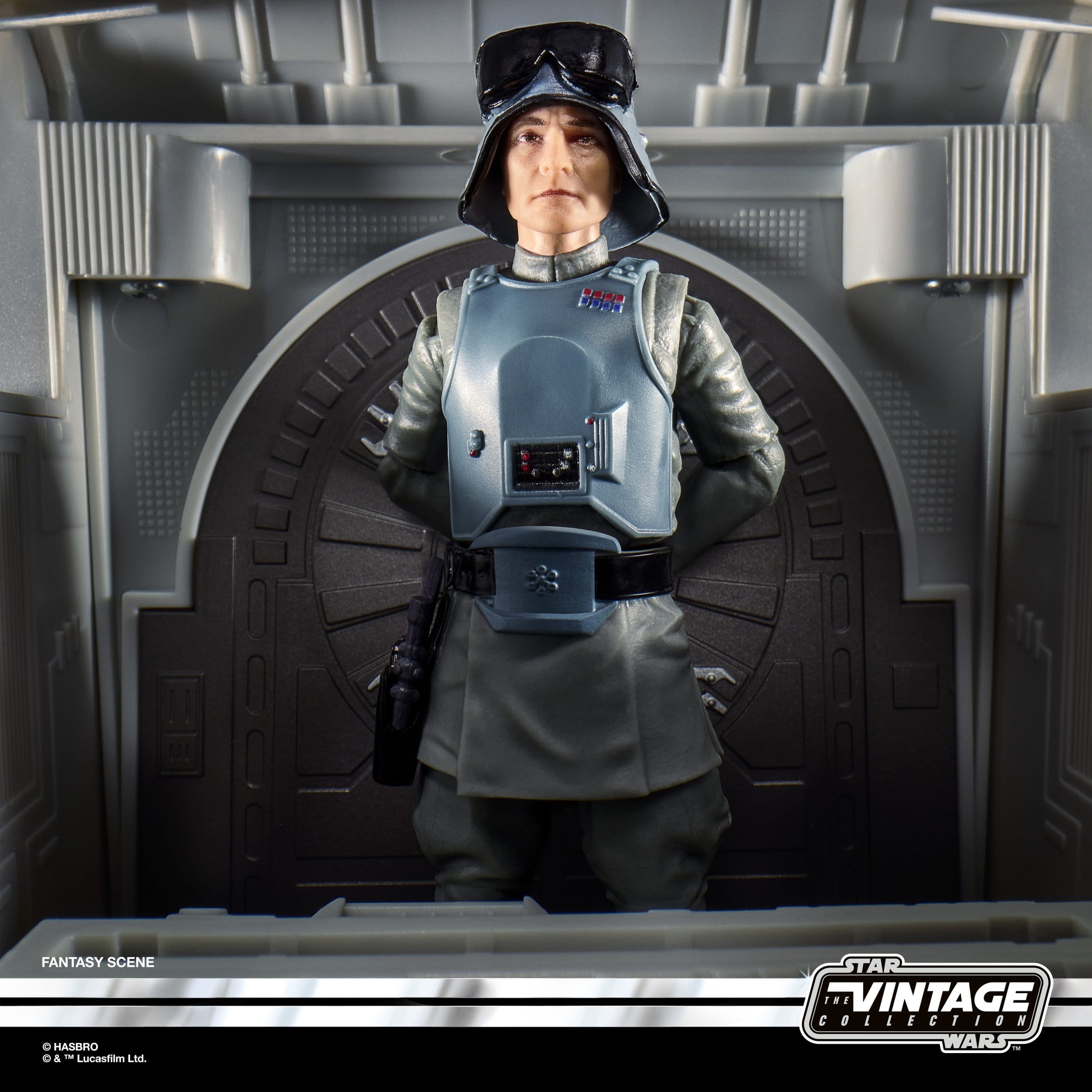 General Veers (AT-AT Commander) - Star Wars: Episode V Vintage Collection Actionfigur 10 cm