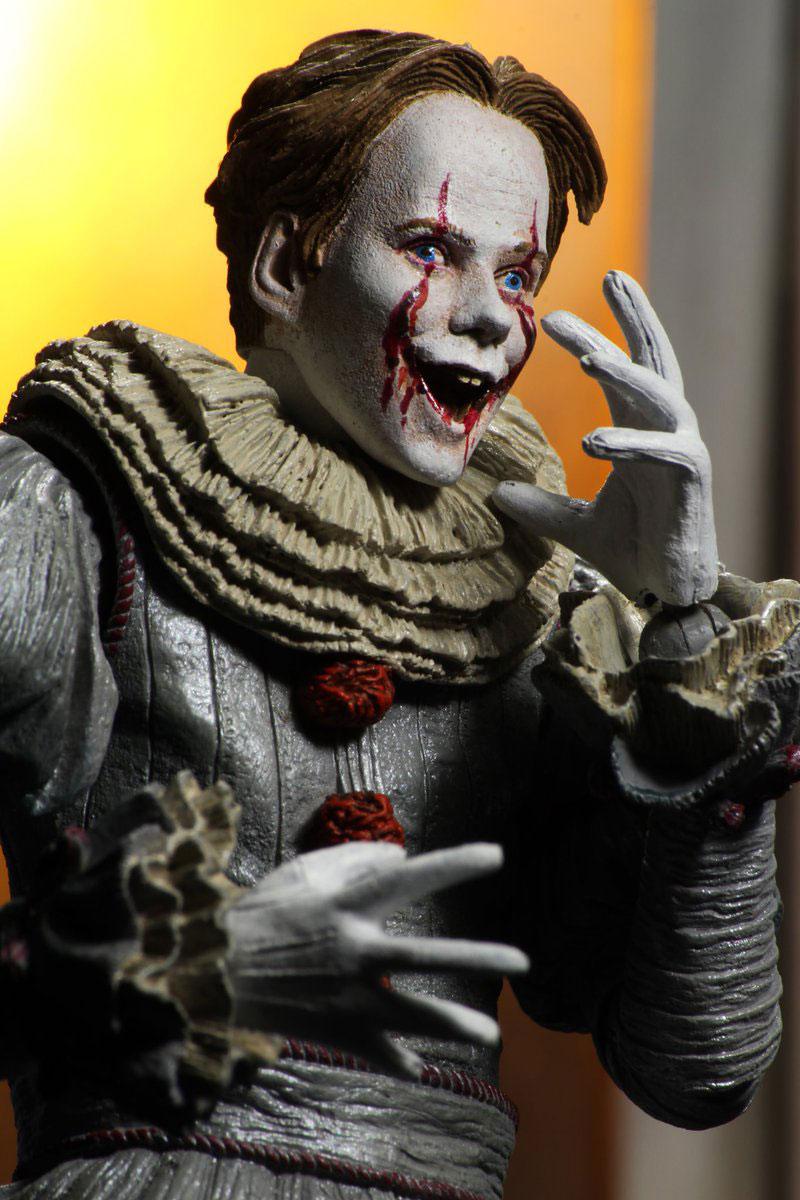 It Chapter 2 action figure Ultimate Pennywise 18 cm