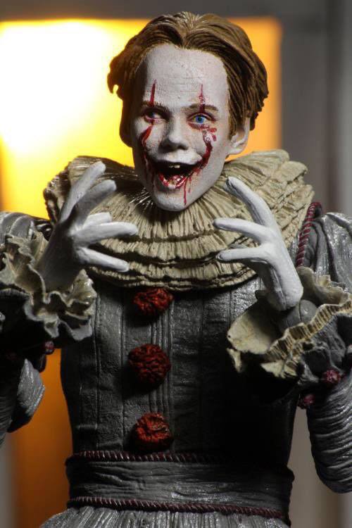 It Chapter 2 action figure Ultimate Pennywise 18 cm